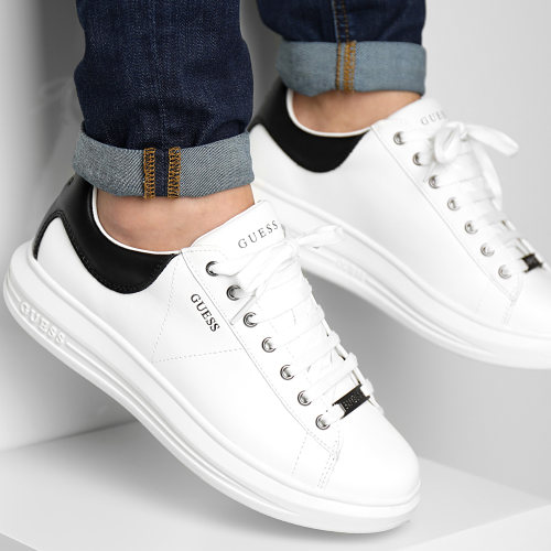 Baskets FM5VIBELE12 White Black