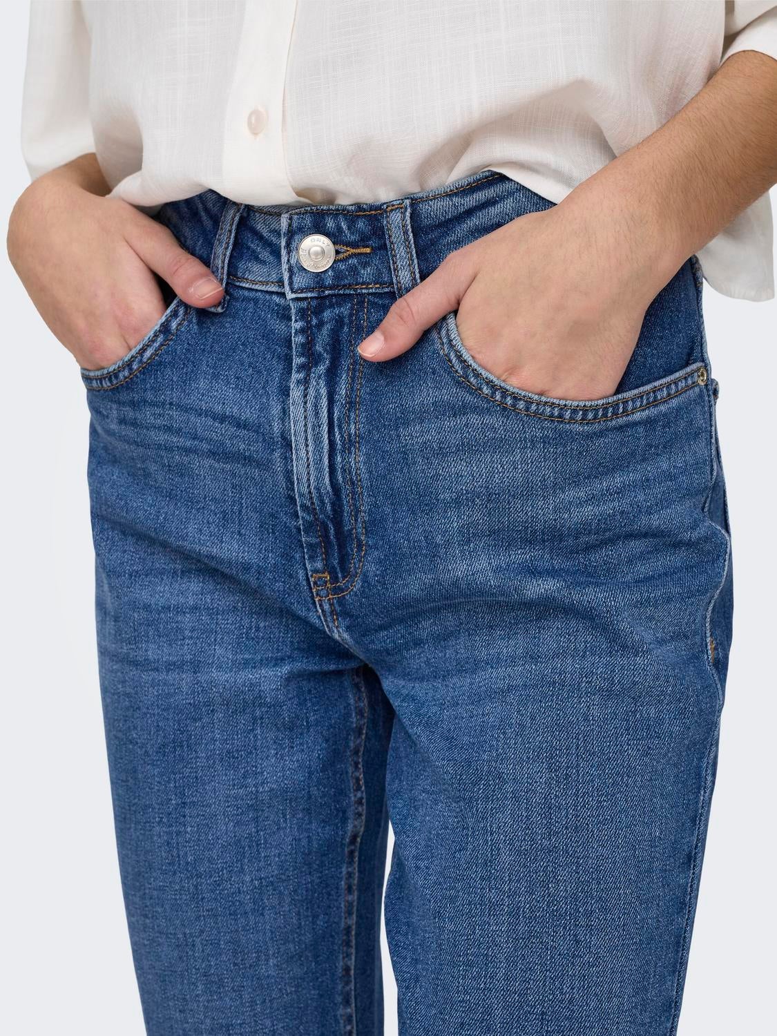 ONLEVERLY Mittlere Taille Ausgestellt Jeans Medium Blue Denim
