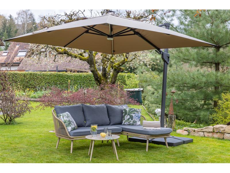 COCON Sonnenschirm mit LED, 300 x 300 cm, hängend, Taupe Eleganter Ampelschirm mit solarbetriebener LED-Beleuchtung