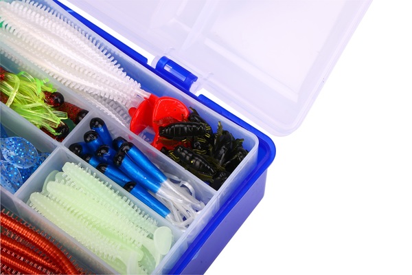Coffret multi-leurres Fish4All durs, souples et métalliques avec pince (328pcs)