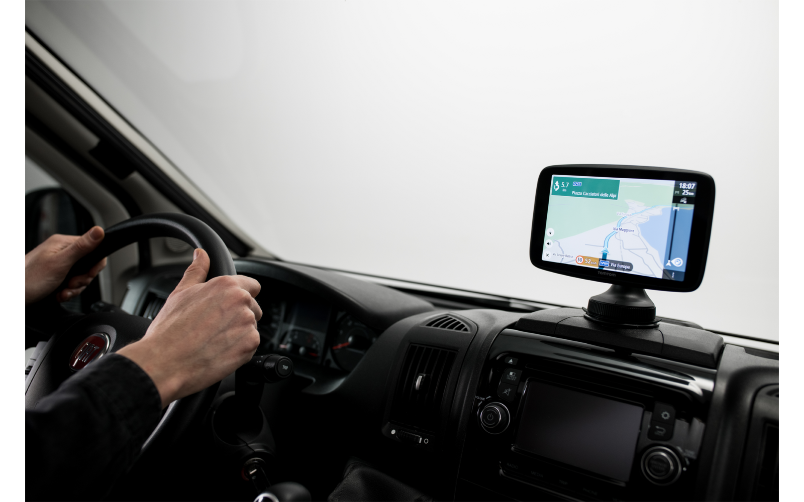 TomTom GO Camper Max Navigationssystem 7 Zoll