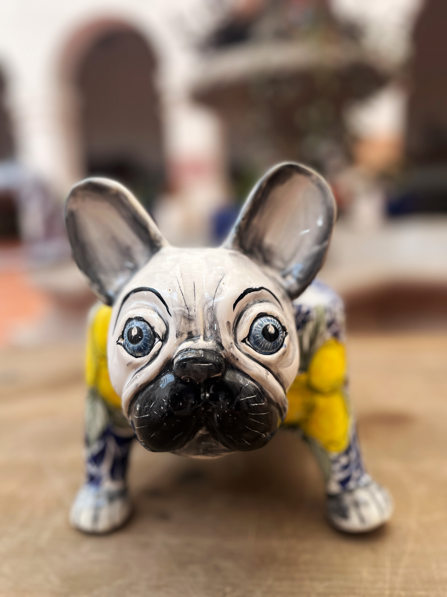 Keramikarbeit 'Bulldog Frances', B 35 cm, T 23 cm, H 25 cm von fischer's lagerhaus
