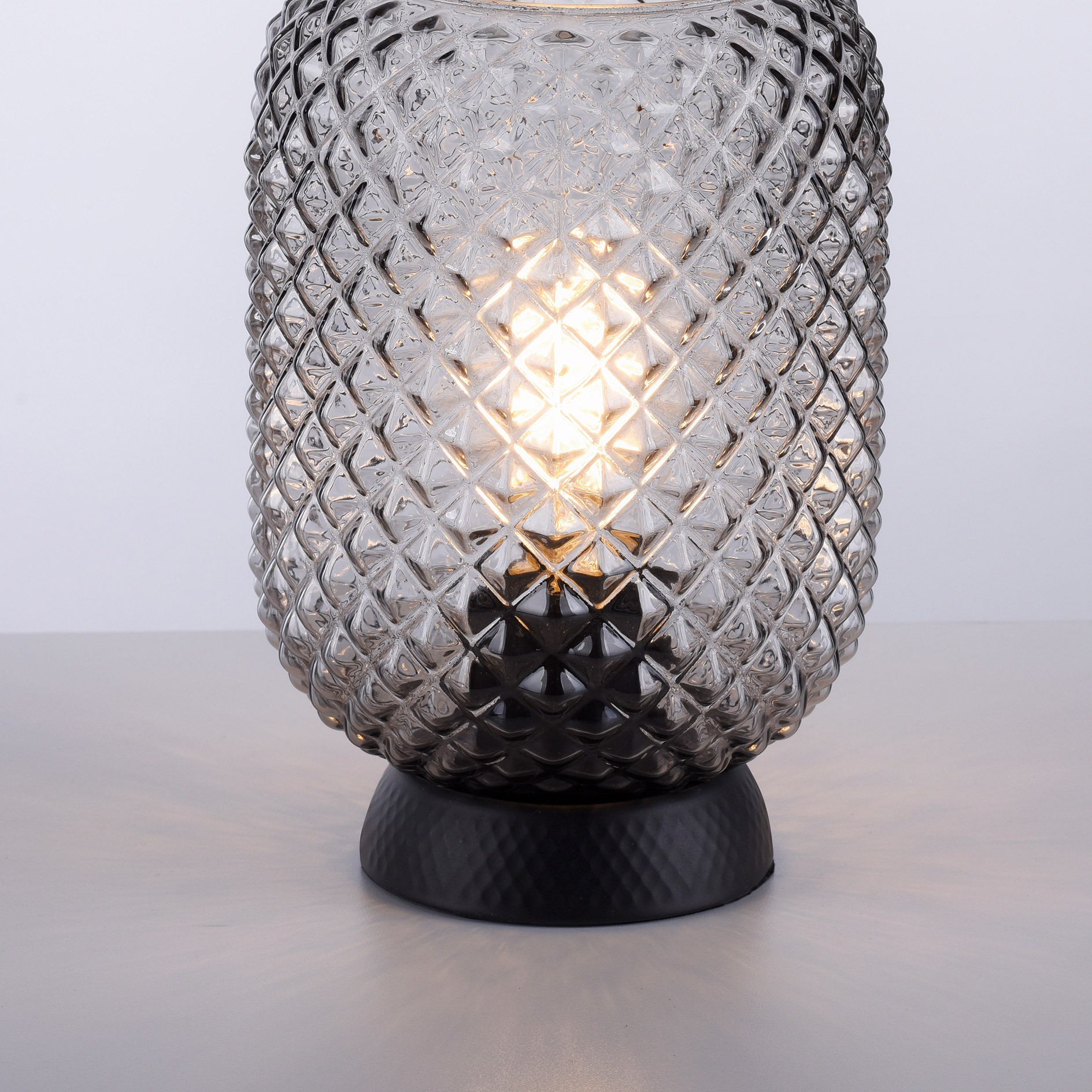 Tischleuchte - schwarz - Glasschirm - 22,5 cm