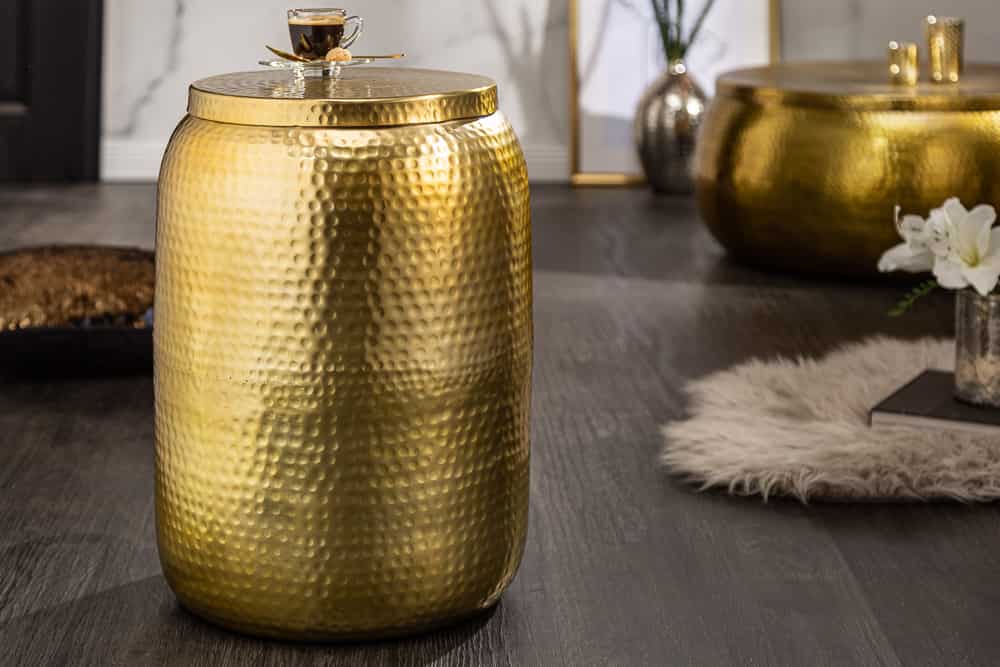 Handgefertigter Beistelltisch ORIENT STORAGE 50cm gold Hammerschlag Design mit Stauraum rund