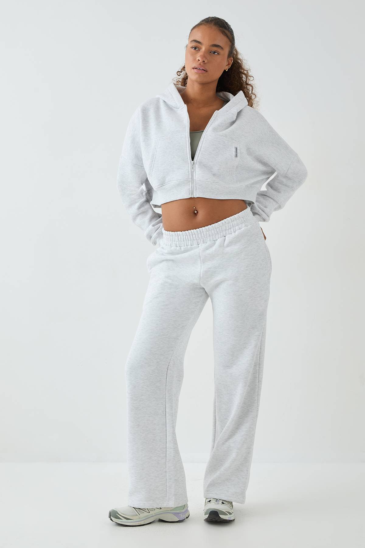 Sweat à Casynthétiqueche Court Boxy DSGN Studio