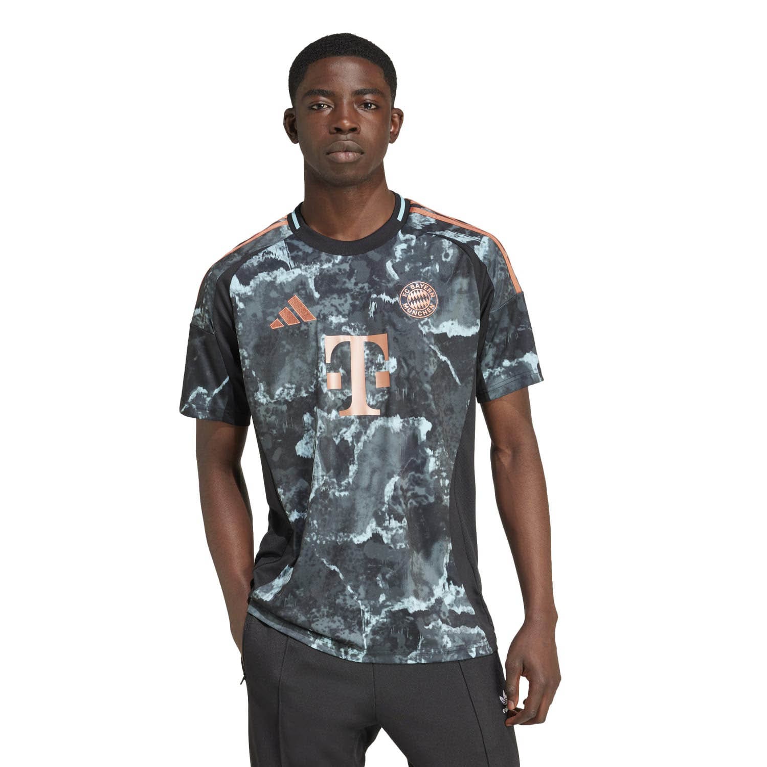 adidas  FC Bayern München 24/25 Uitshirt