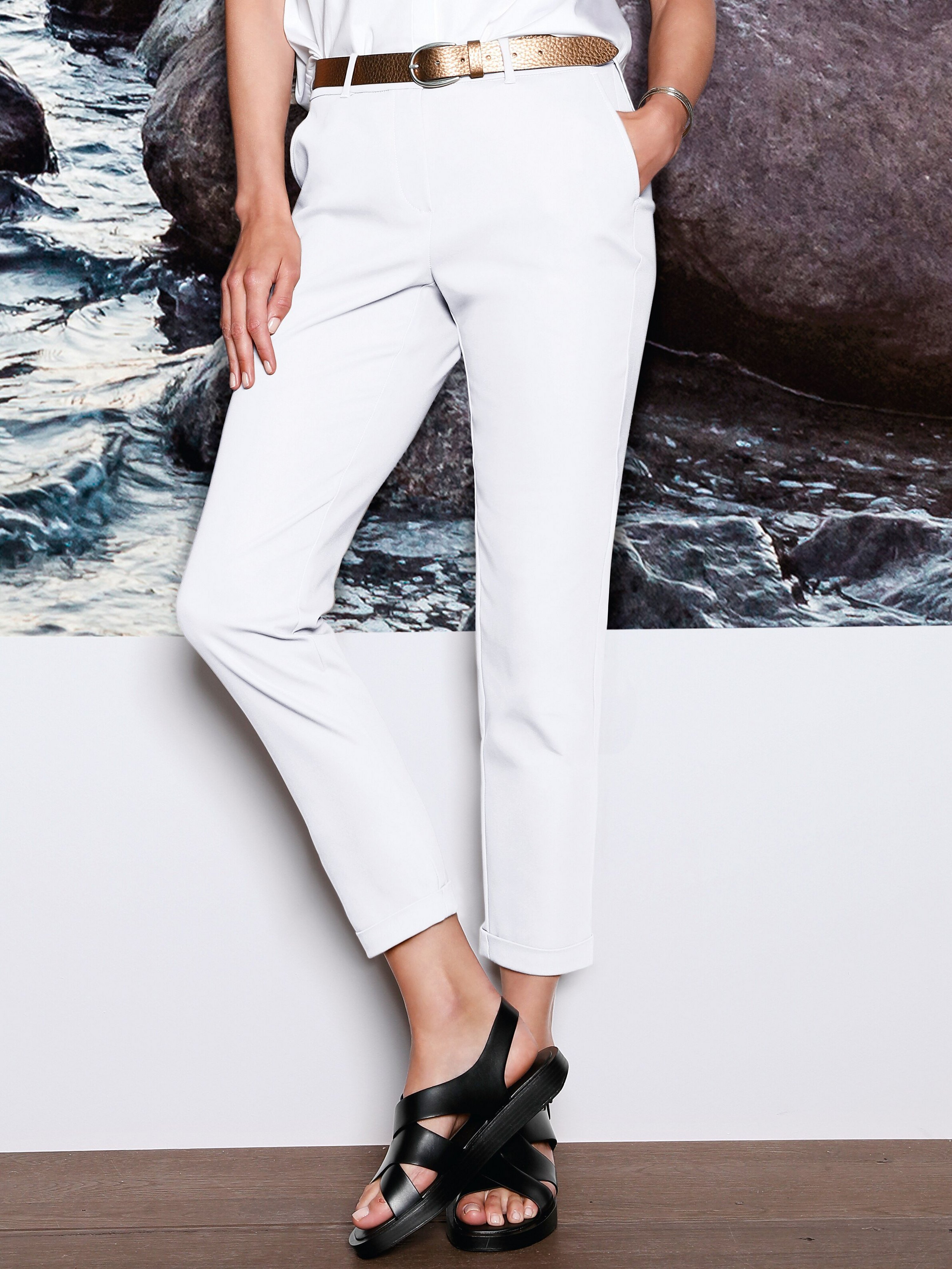 Knöchellange Slim Fit-Hose