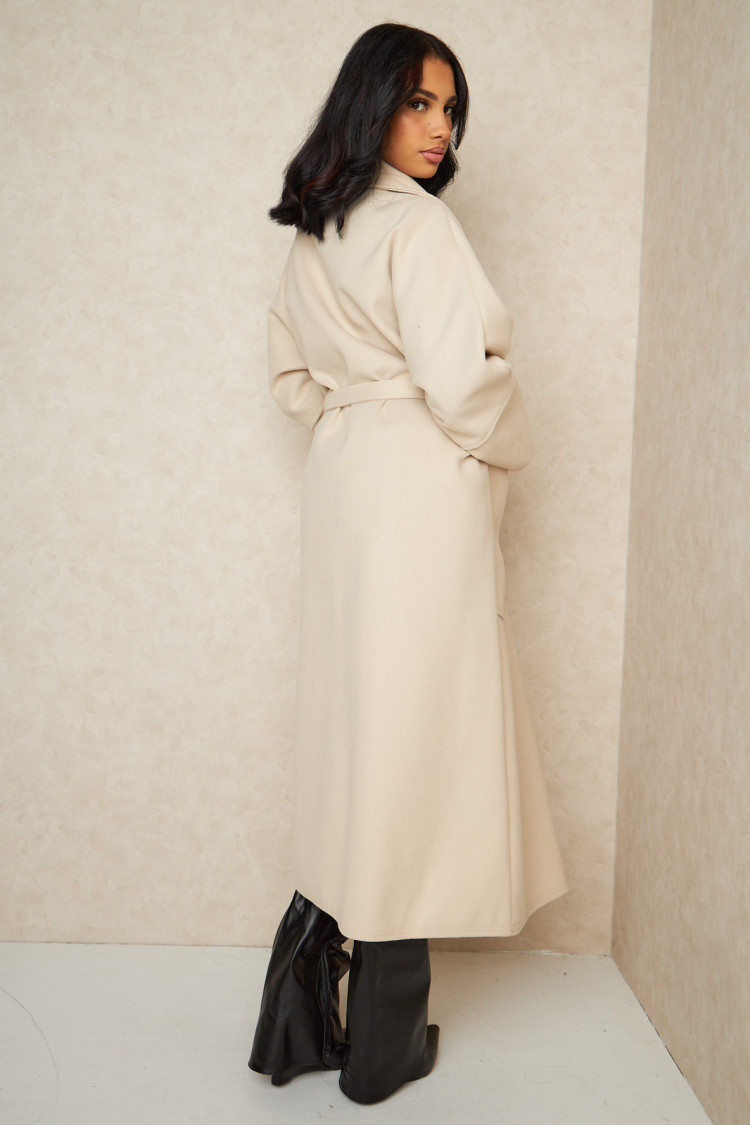 Veste longue ouverte texturée et ceinturée beige