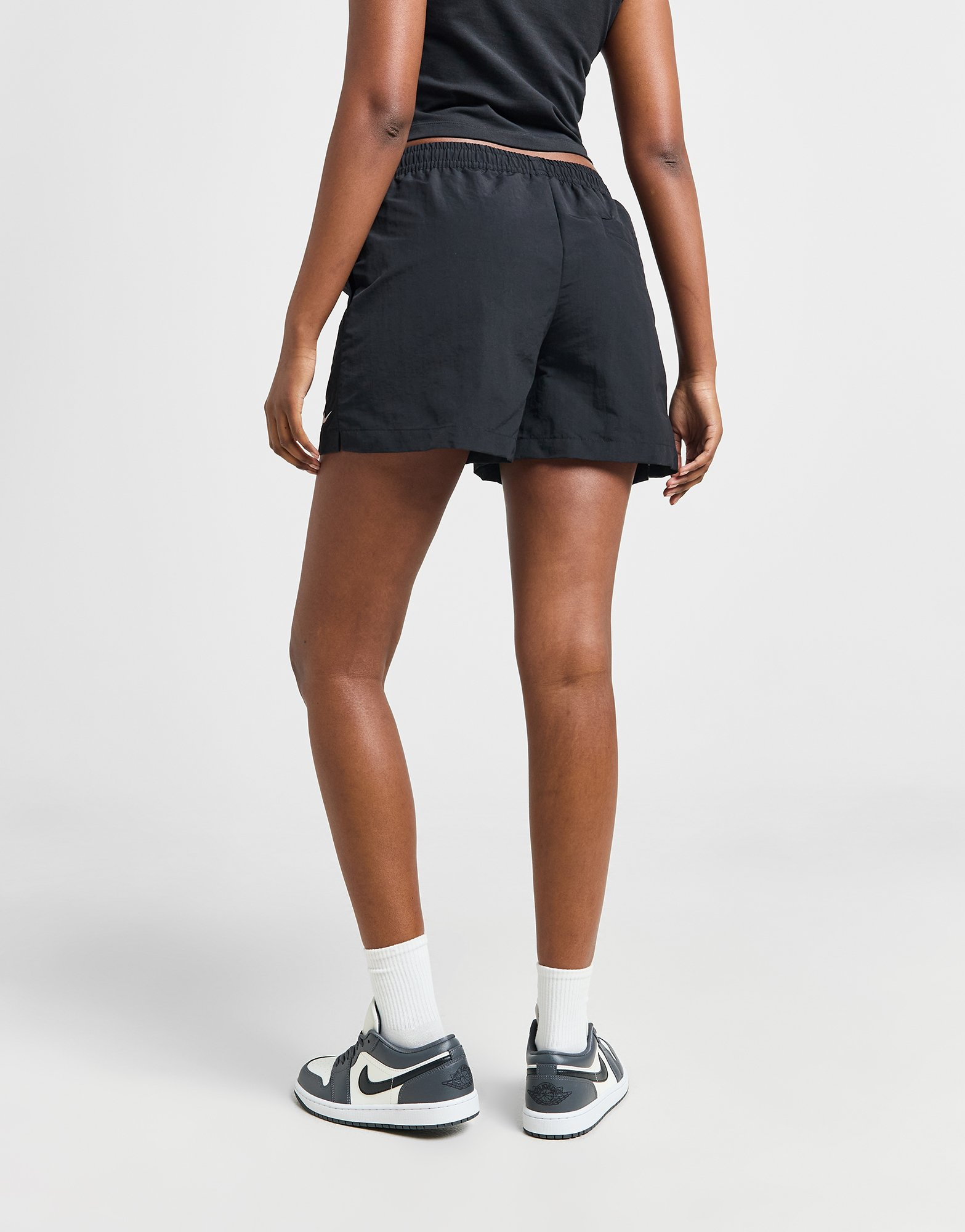 Nike Essential Woven 5' Shorts