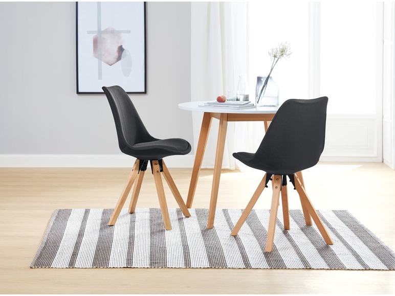 2 gestoffeerde eetkamerstoelen