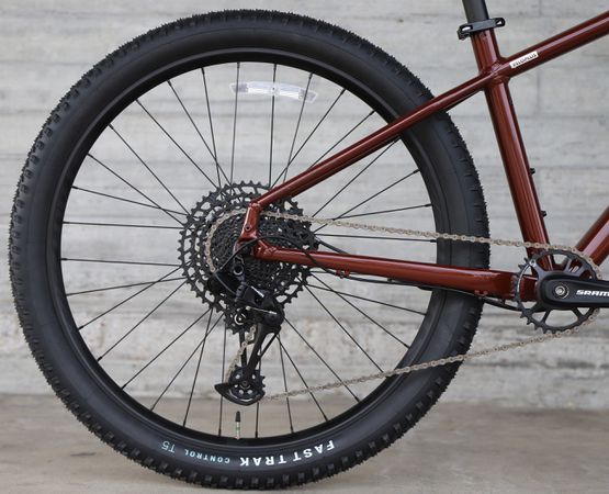 ROCKHOPPER EXPERT 27.5 Jugendvelo  gloss rusted red satin rusted red  M
