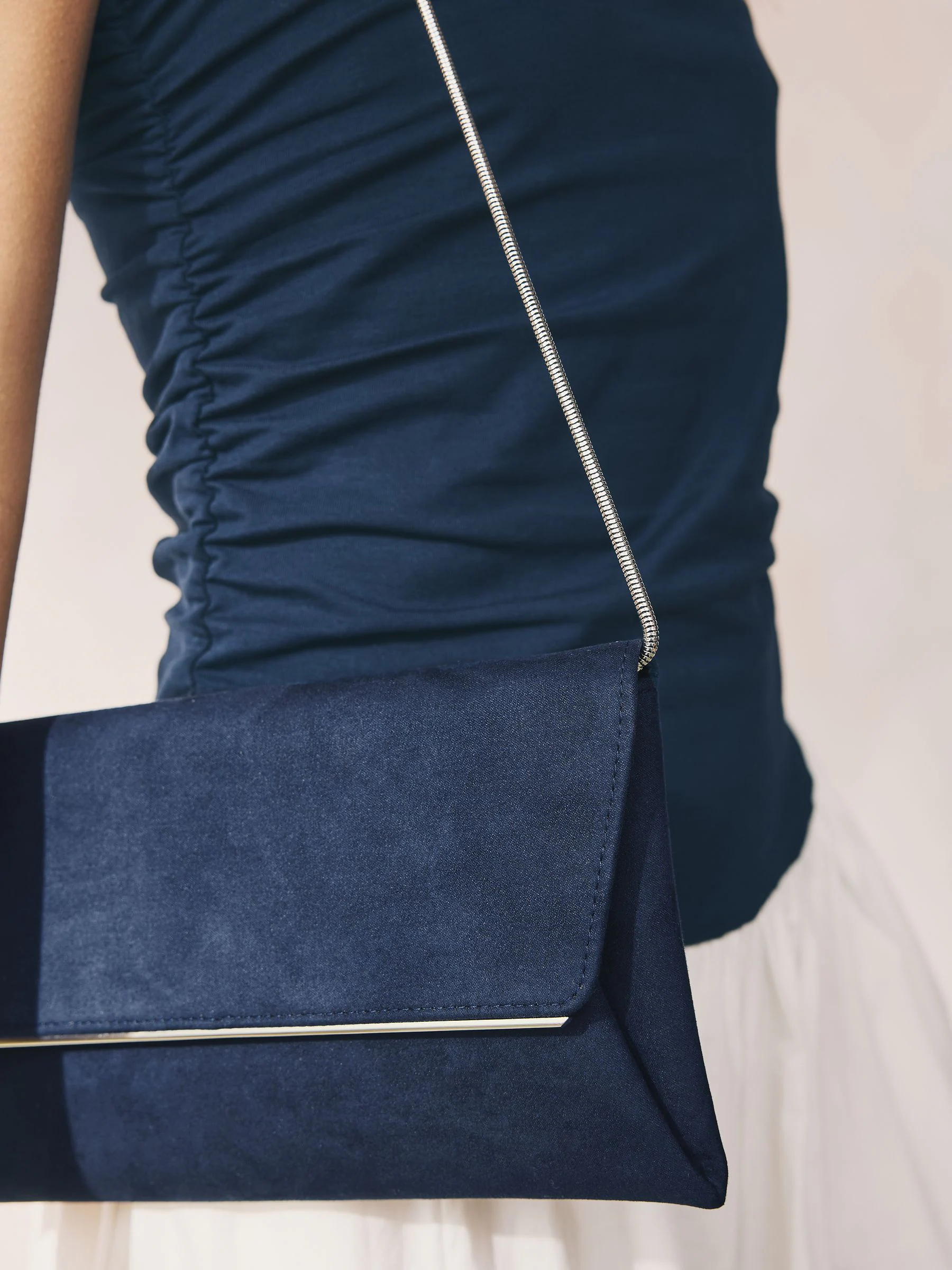Marineblauw - Clutch met afneembare ketting