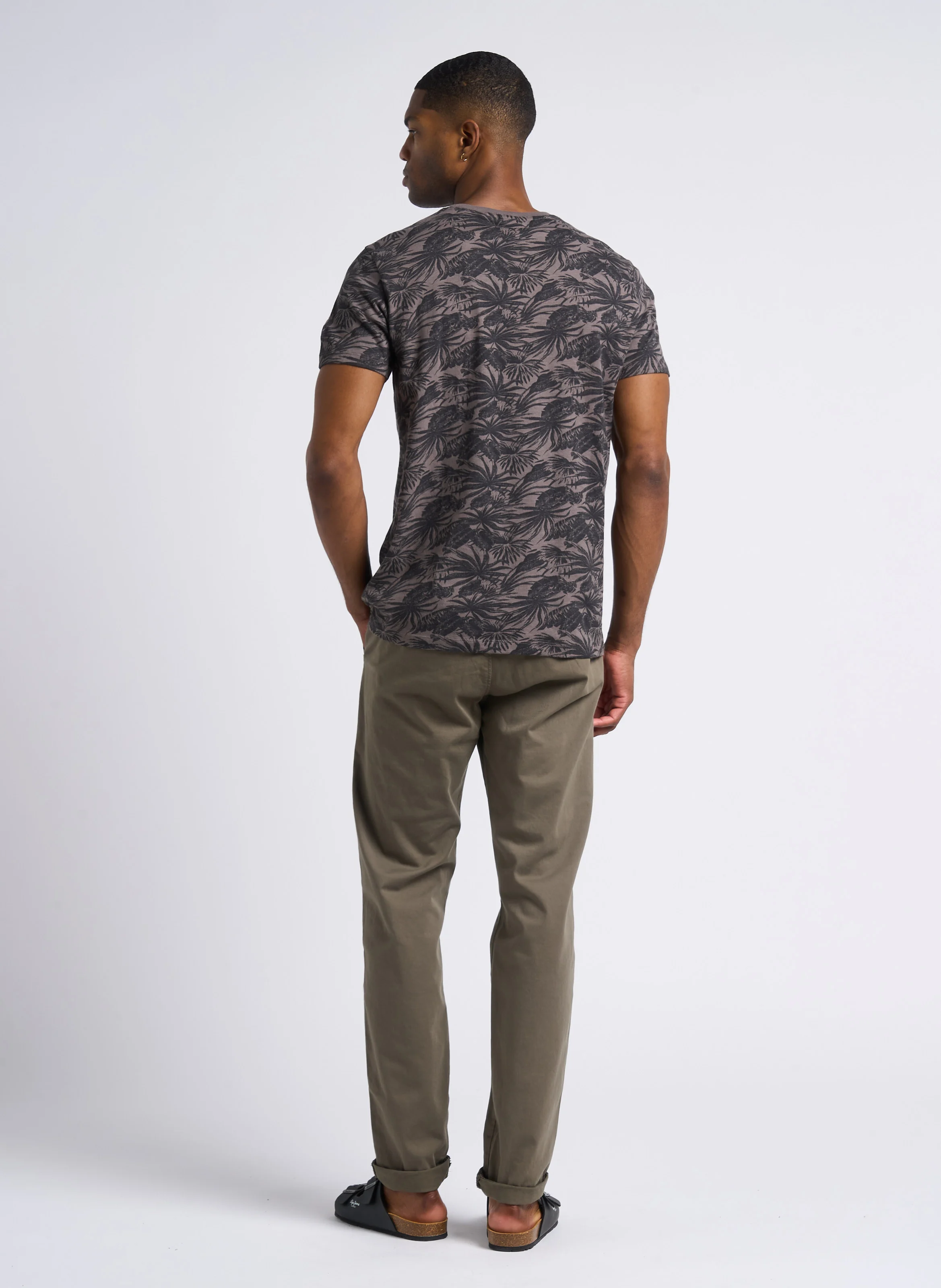 CESAR - Chino large en coton stretch | Vert
