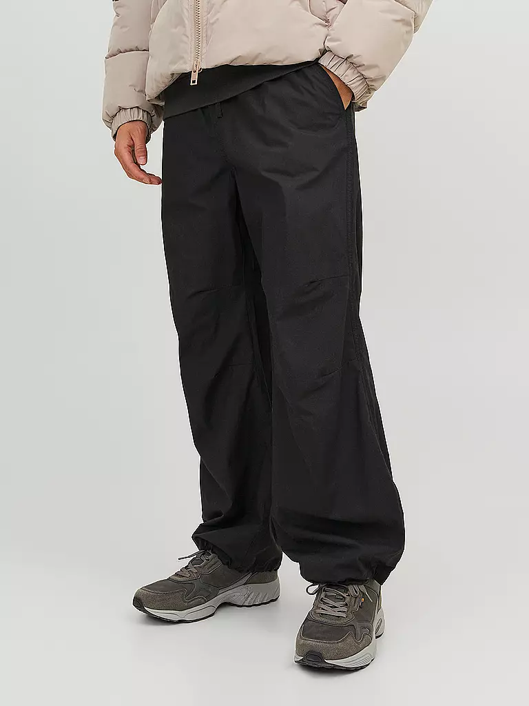 JACK & JONES Jogginghose JPSTPARACHUTE JJPANT schwarz