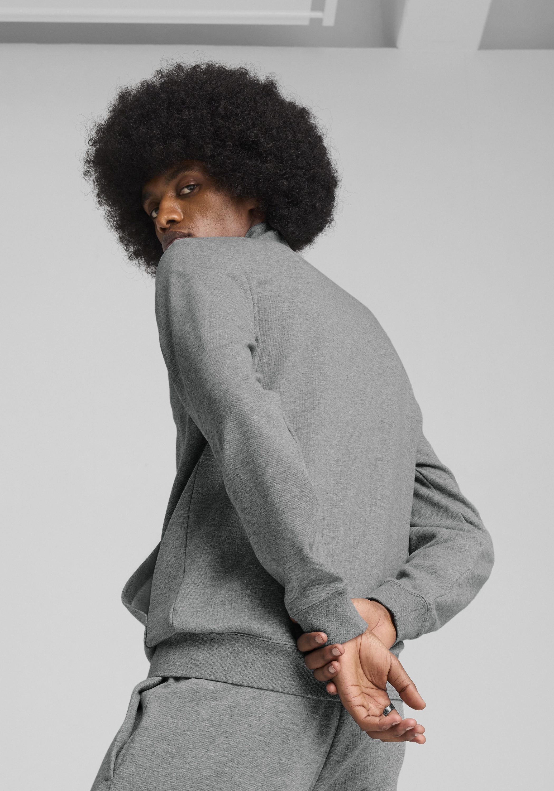 PUMA Trainingsjacke »ESS NO. 1 LOGO TRACK JACKET TR« ohne Kapuze mit Stehkragen, Regular Fit, mit Kängurutasche, mit Reissverschluss