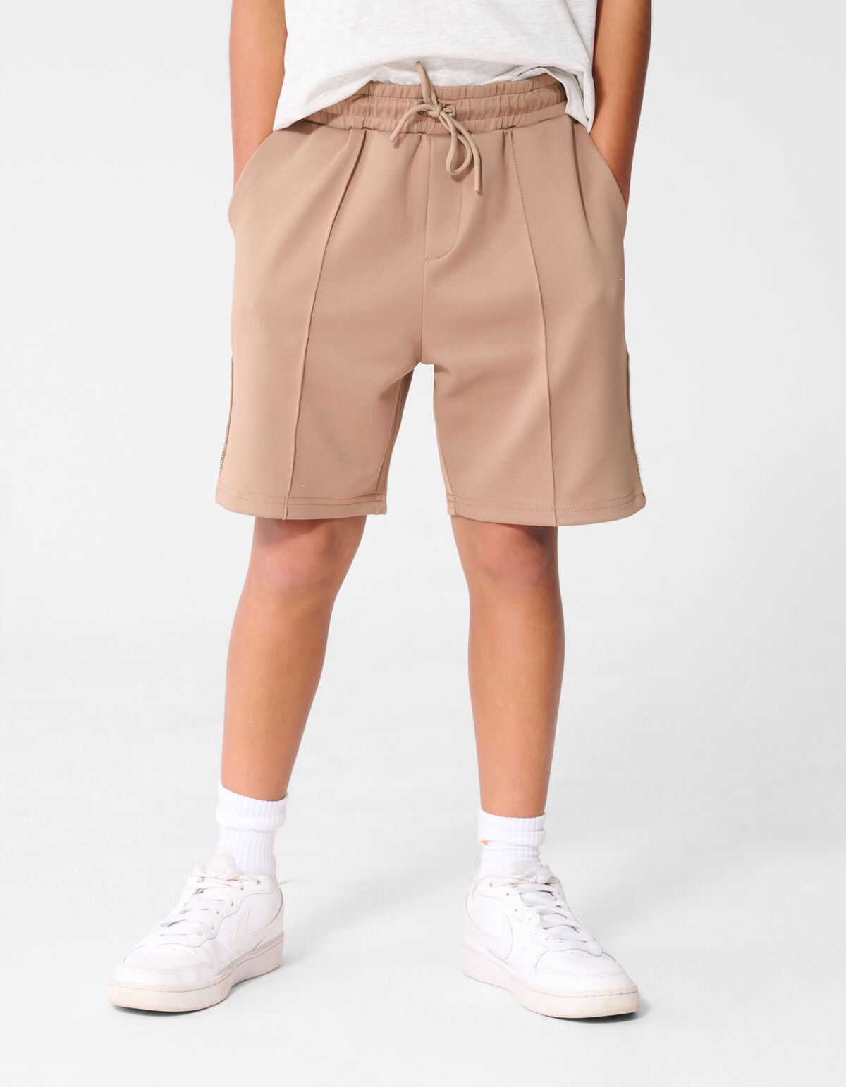 Wave Short Taupe