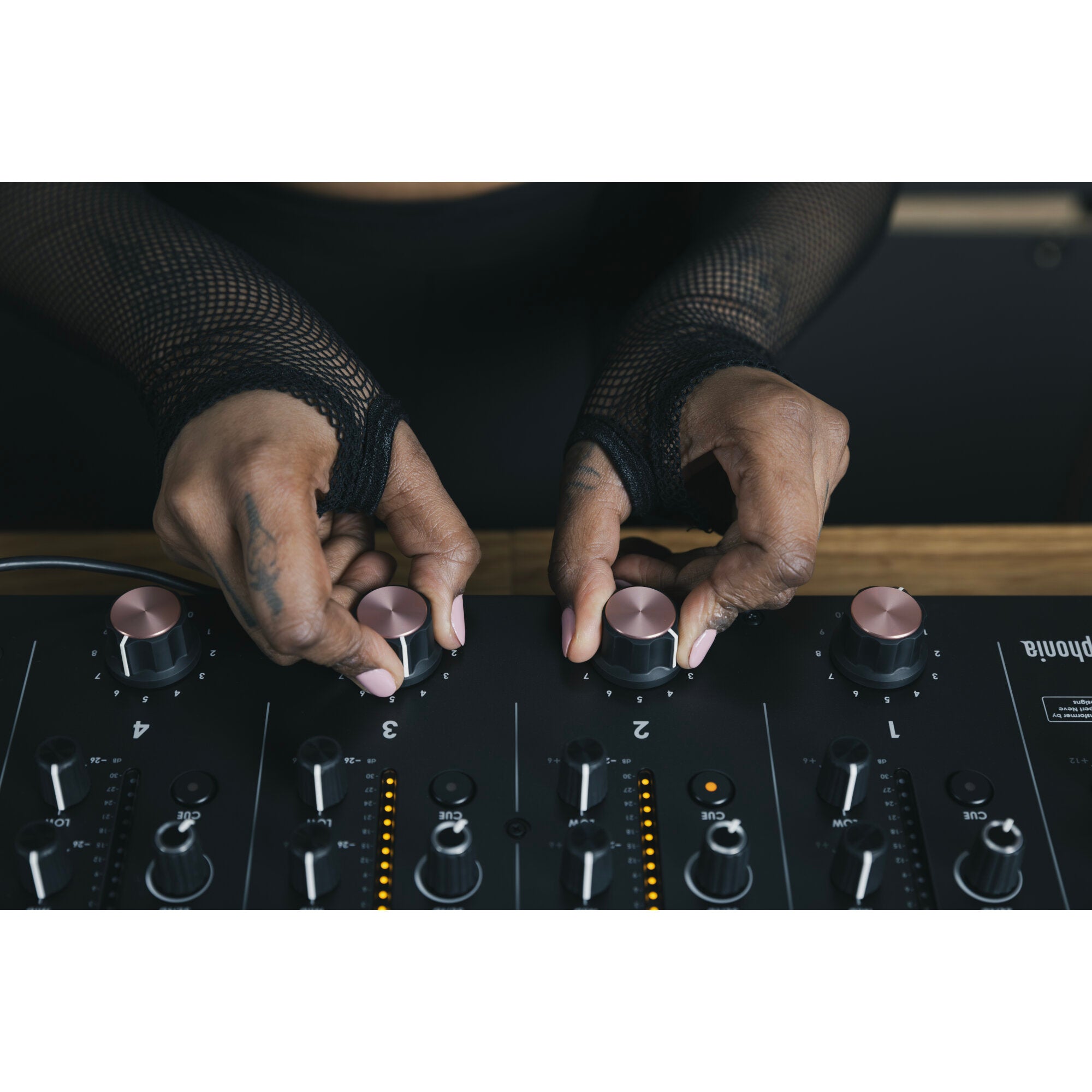 AlphaTheta Euphonia 4-kanaals rotarymixer