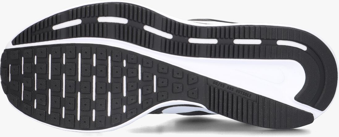 NIKE zwarte nike lage sneakers run swift 3