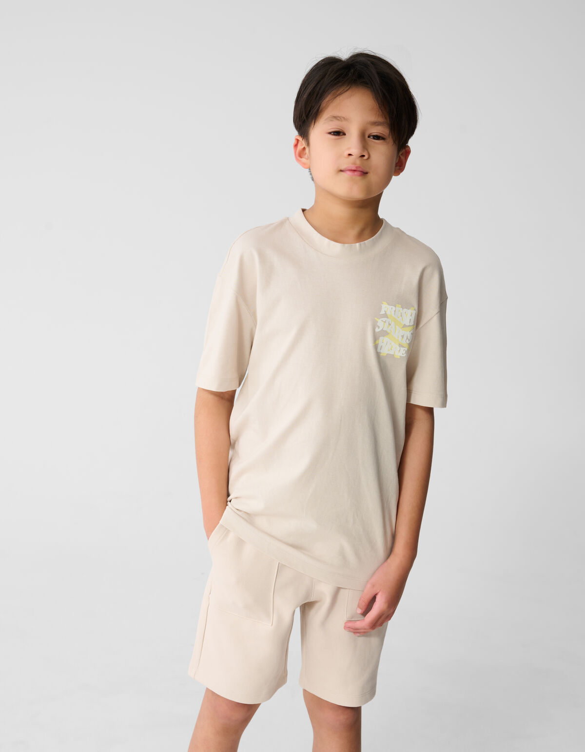 Fresh Artwork T-shirt Beige