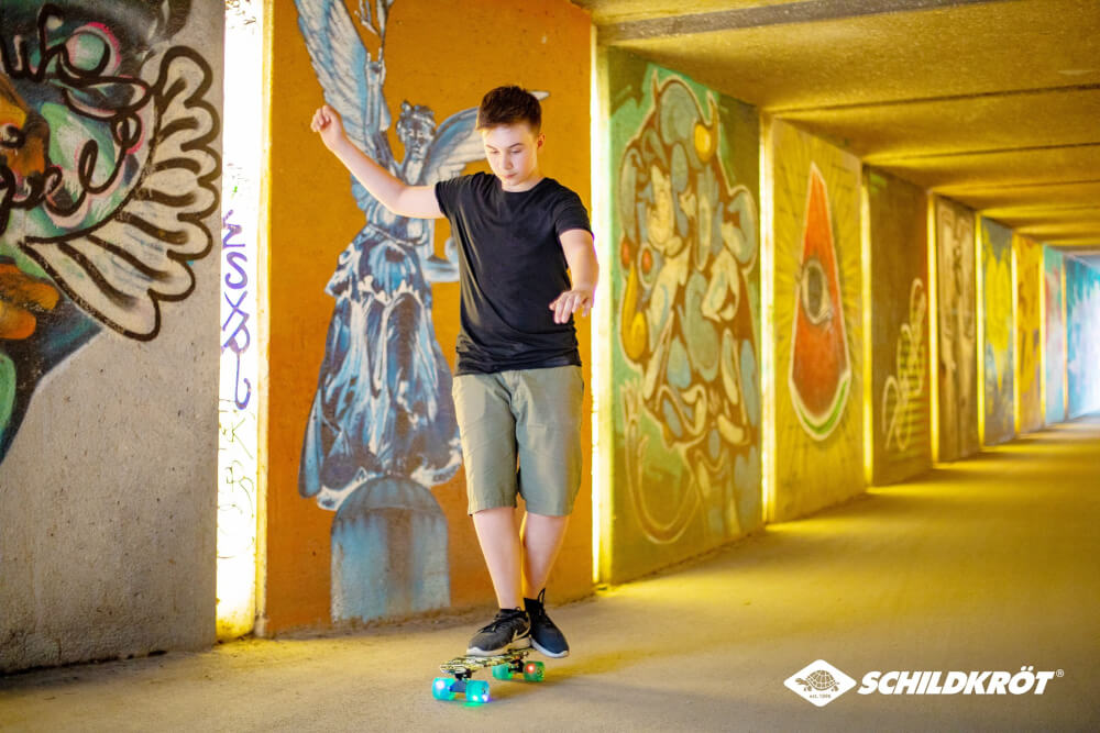 Schildkröt Funsports - Retro Skateboard FREE SPIRIT 22´ Camouflage
