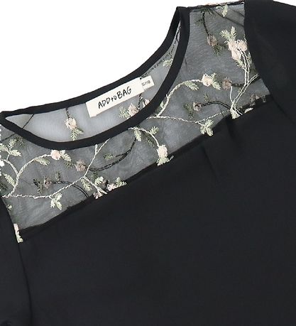 Add to Bag T-Shirt - Schwarz m. Blumen
