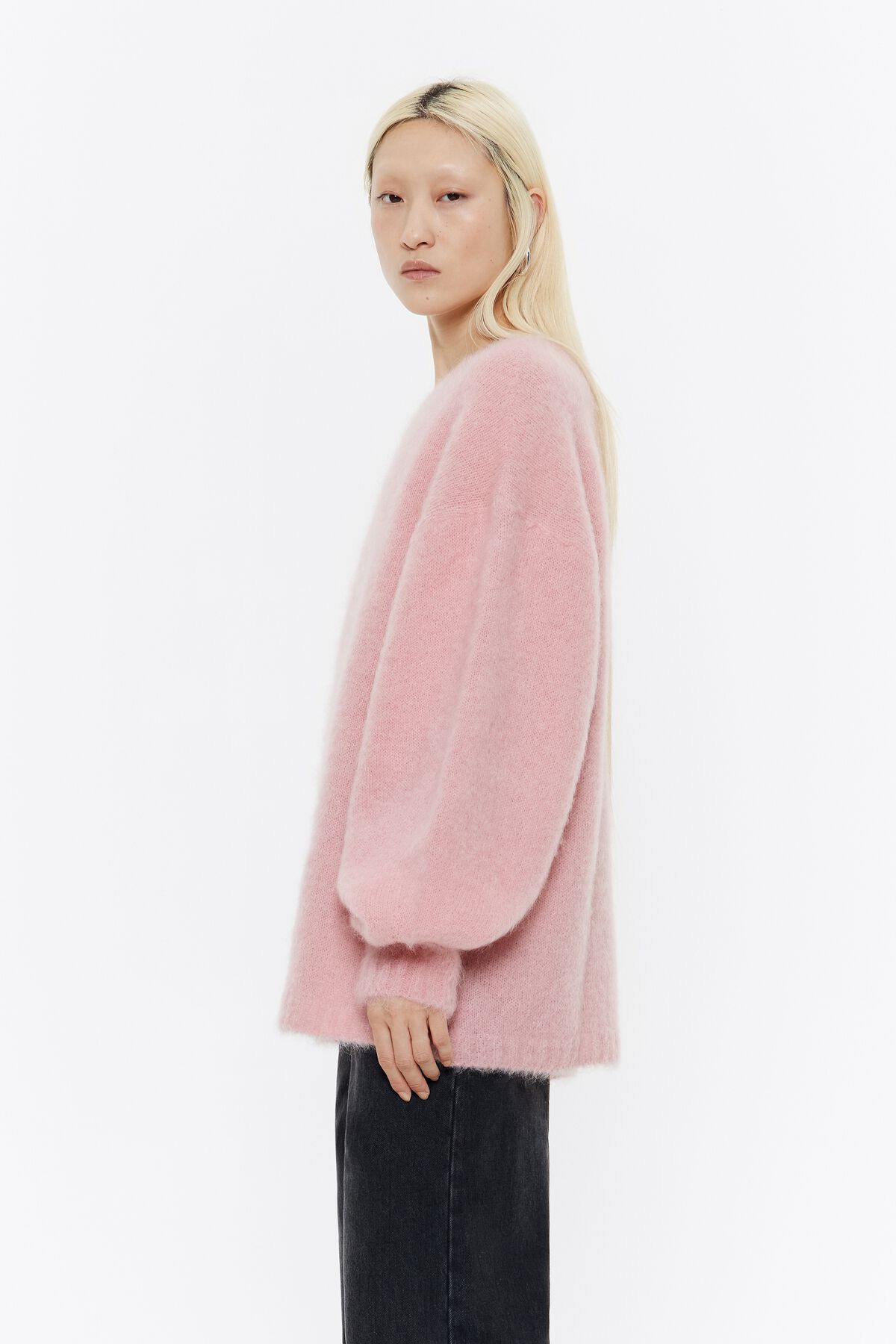 Suéter oversized rosa claro de mohair