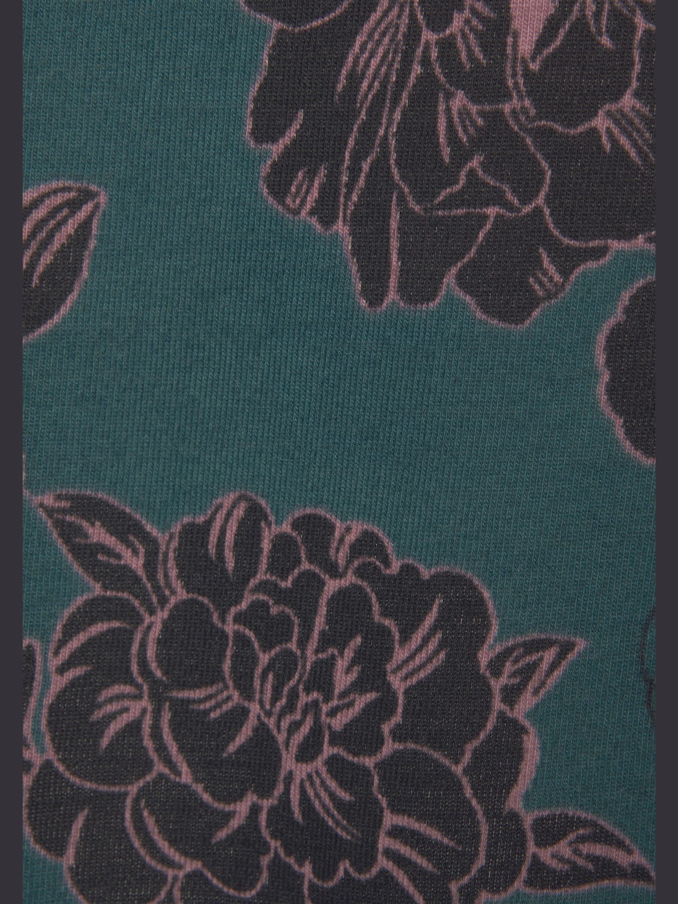 Chemise de nuit au motif floral botanique
