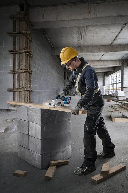 Bosch - GKS 18V-51 - AccuCirkelzaag - Exclusief Accu - Compact Ontwerp