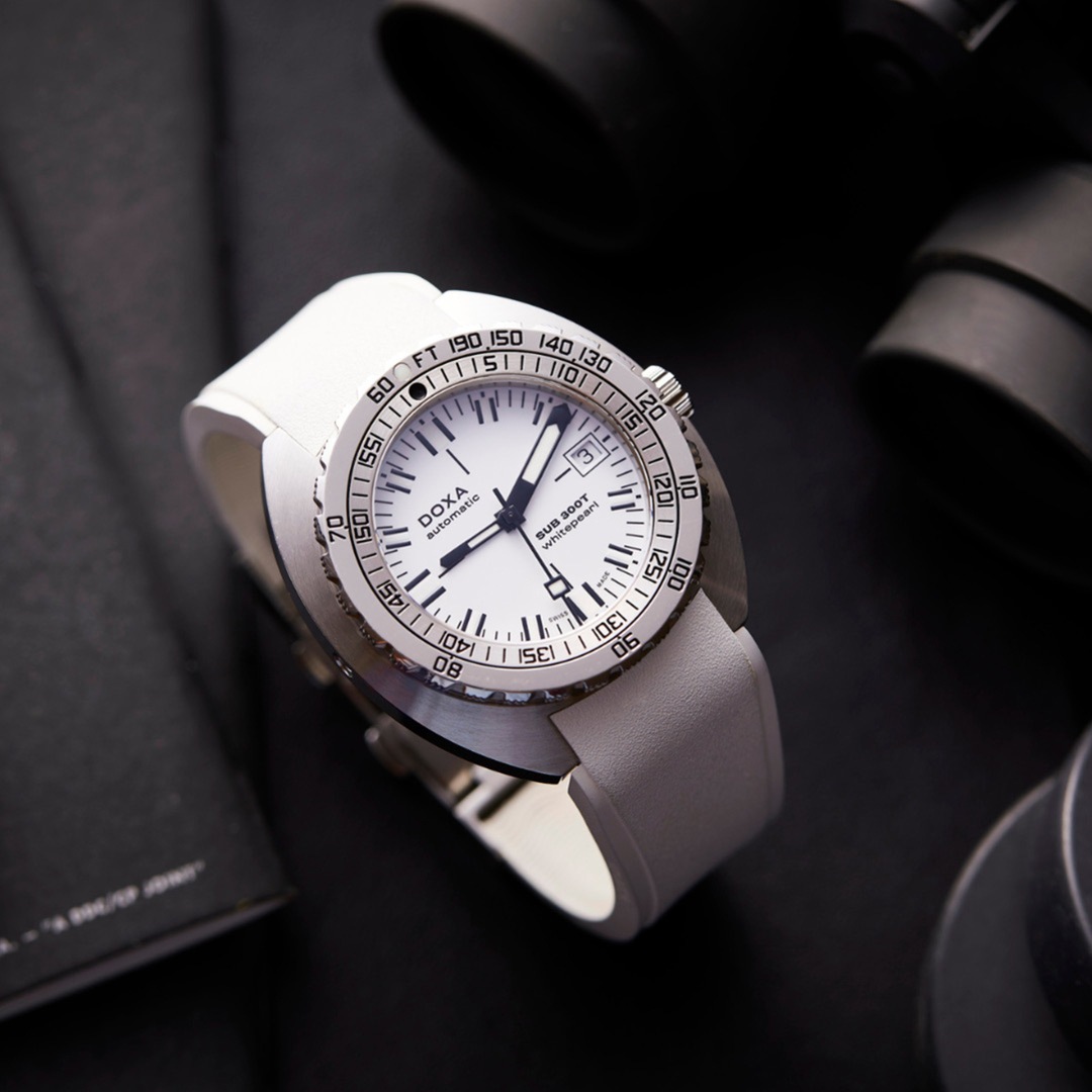 Doxa SUB 300T Whitepearl
