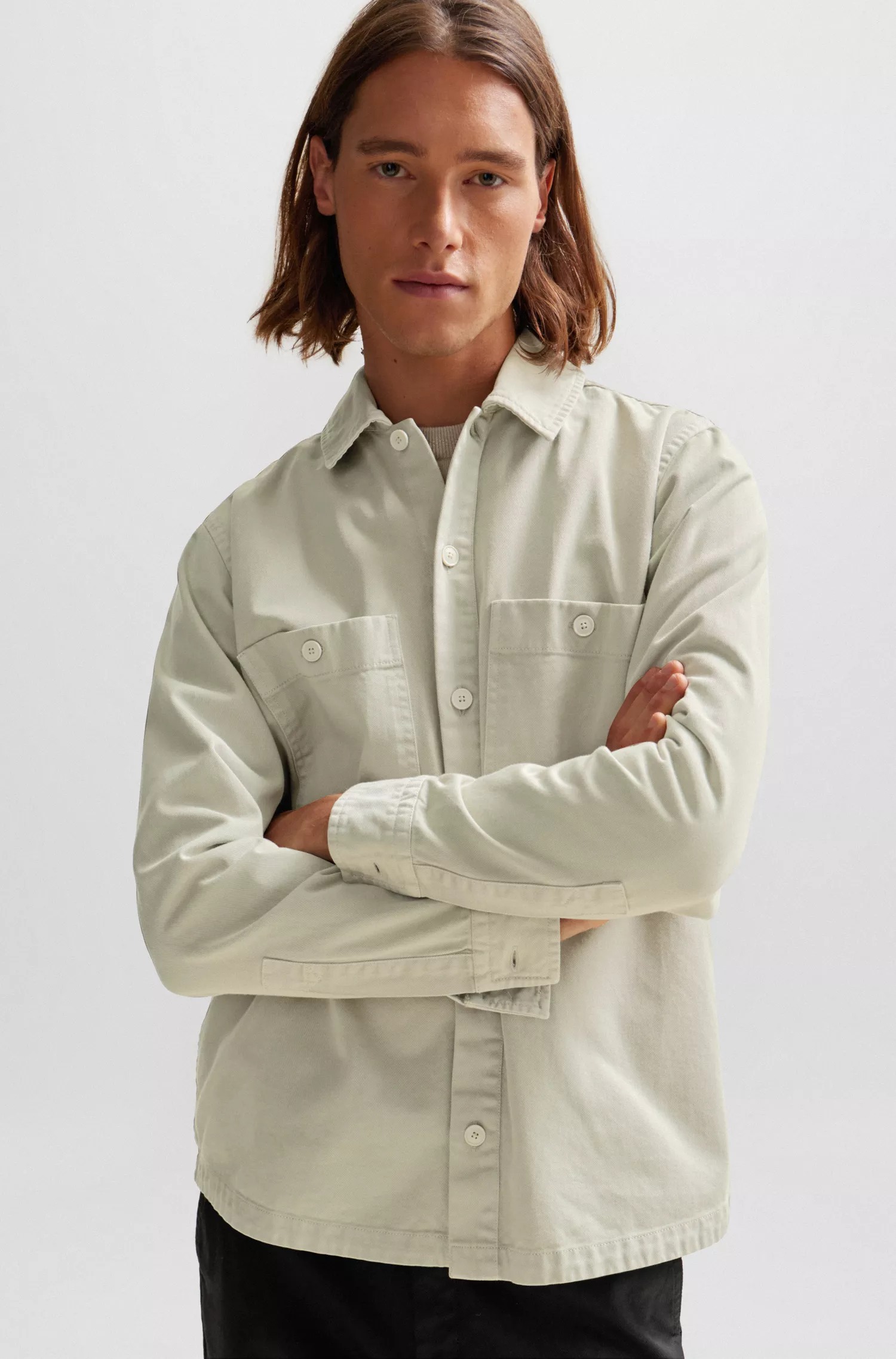 Sobretudo BOSS laranja, modelagem oversized, em sarja de algodão.