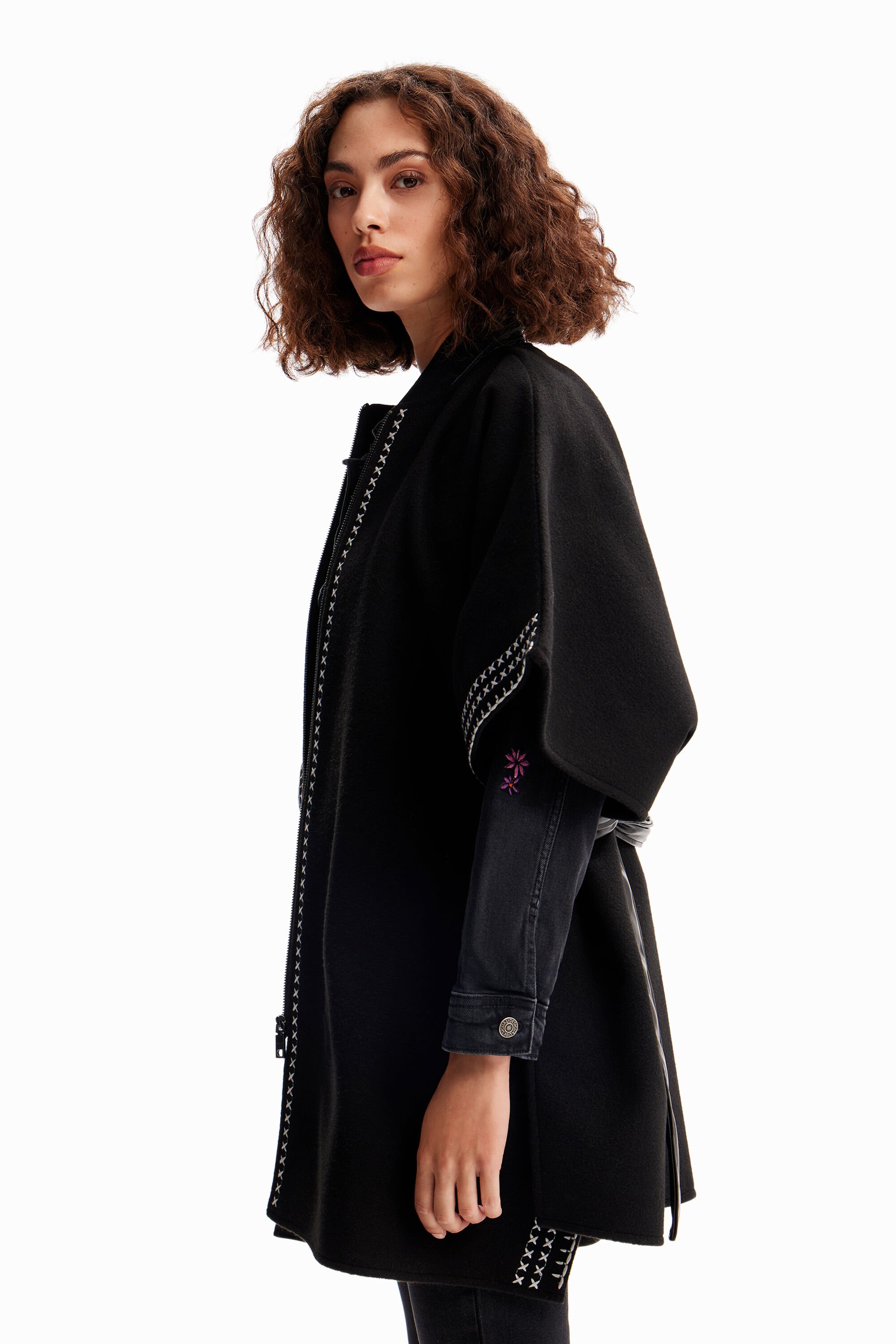 Poncho brodé ceinture