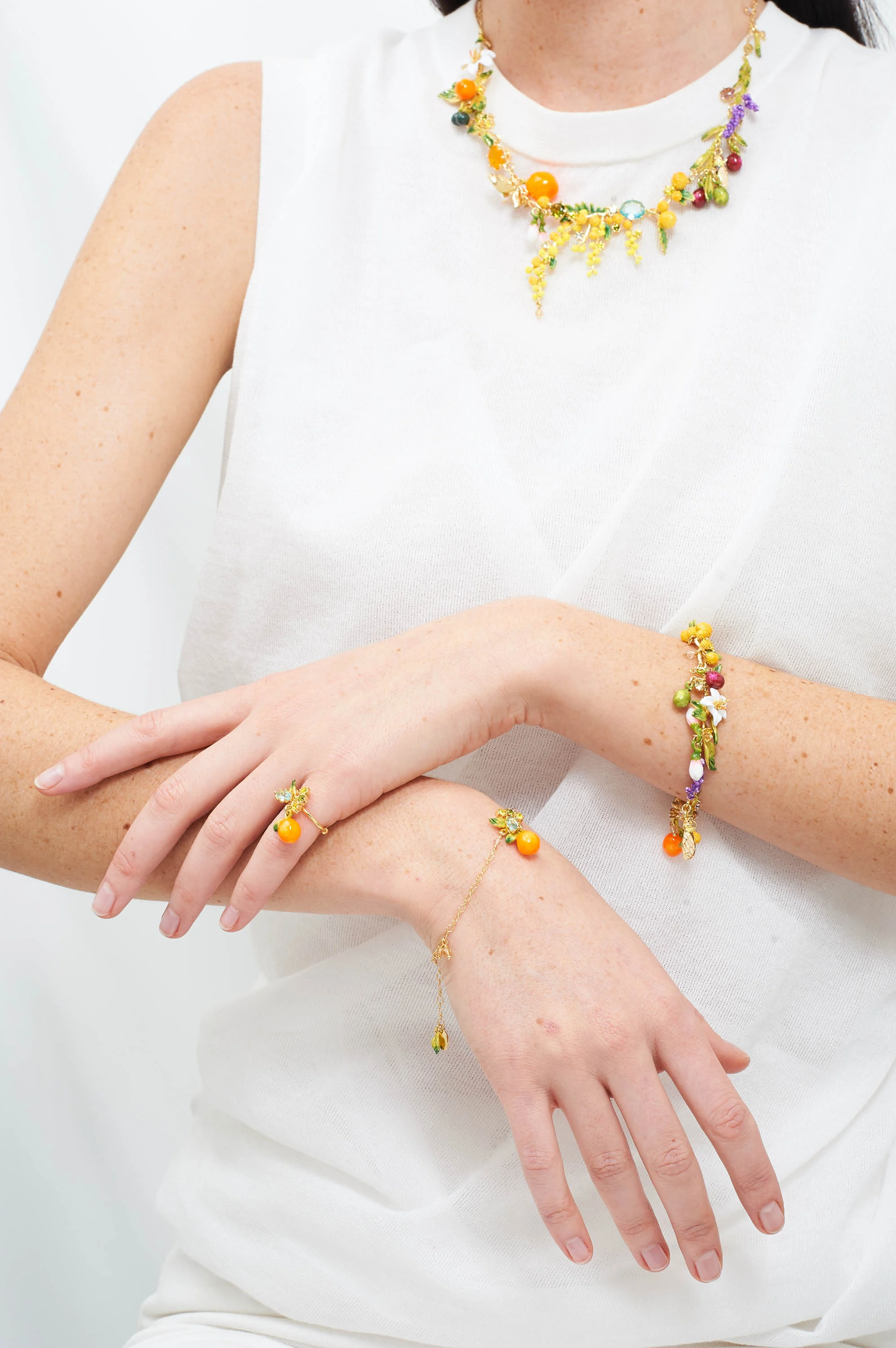 Bracelet fin orange et petites feuilles | Orange