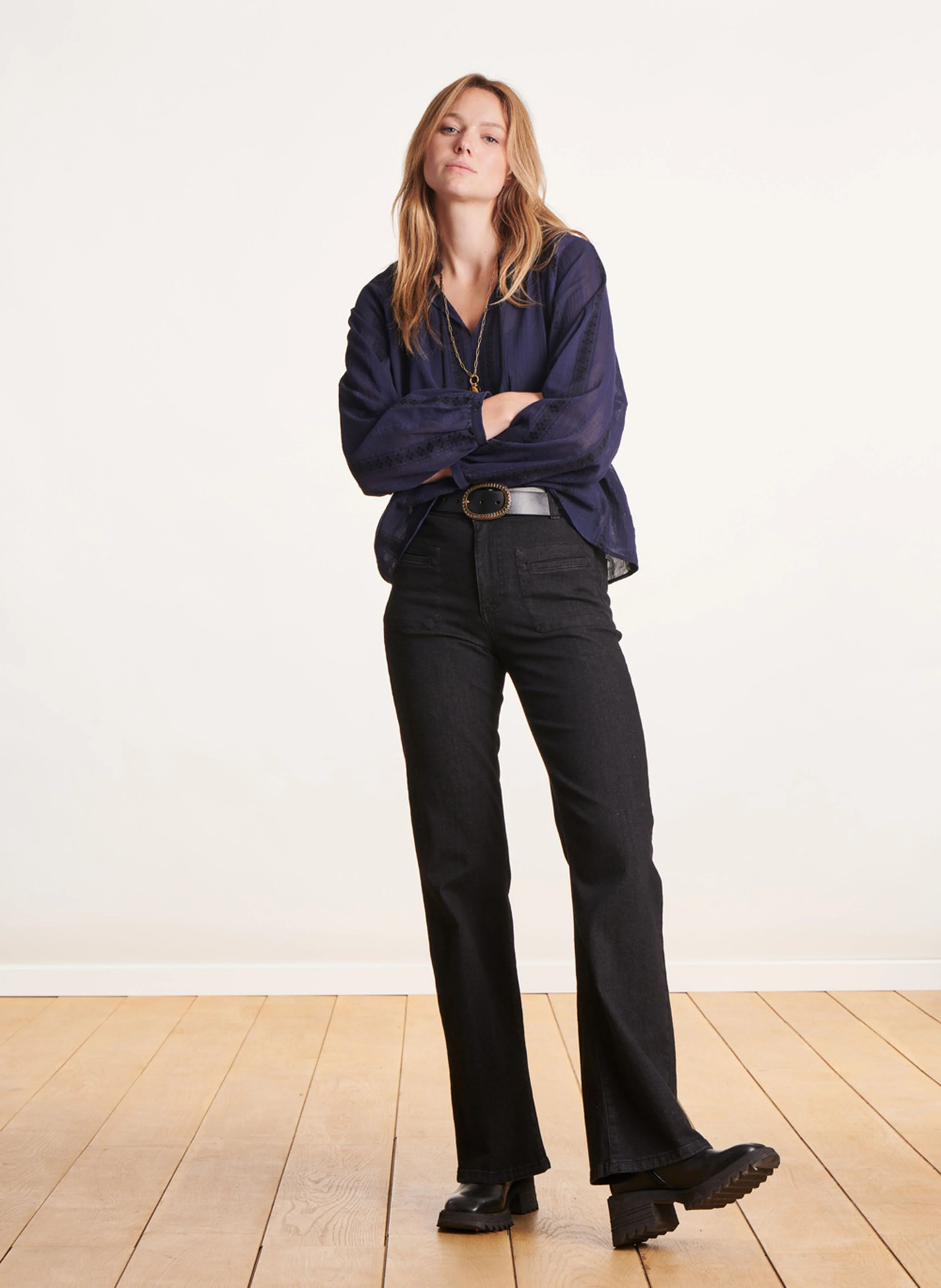 Jean bootcut taille haute en coton biologique mélangé | Noir