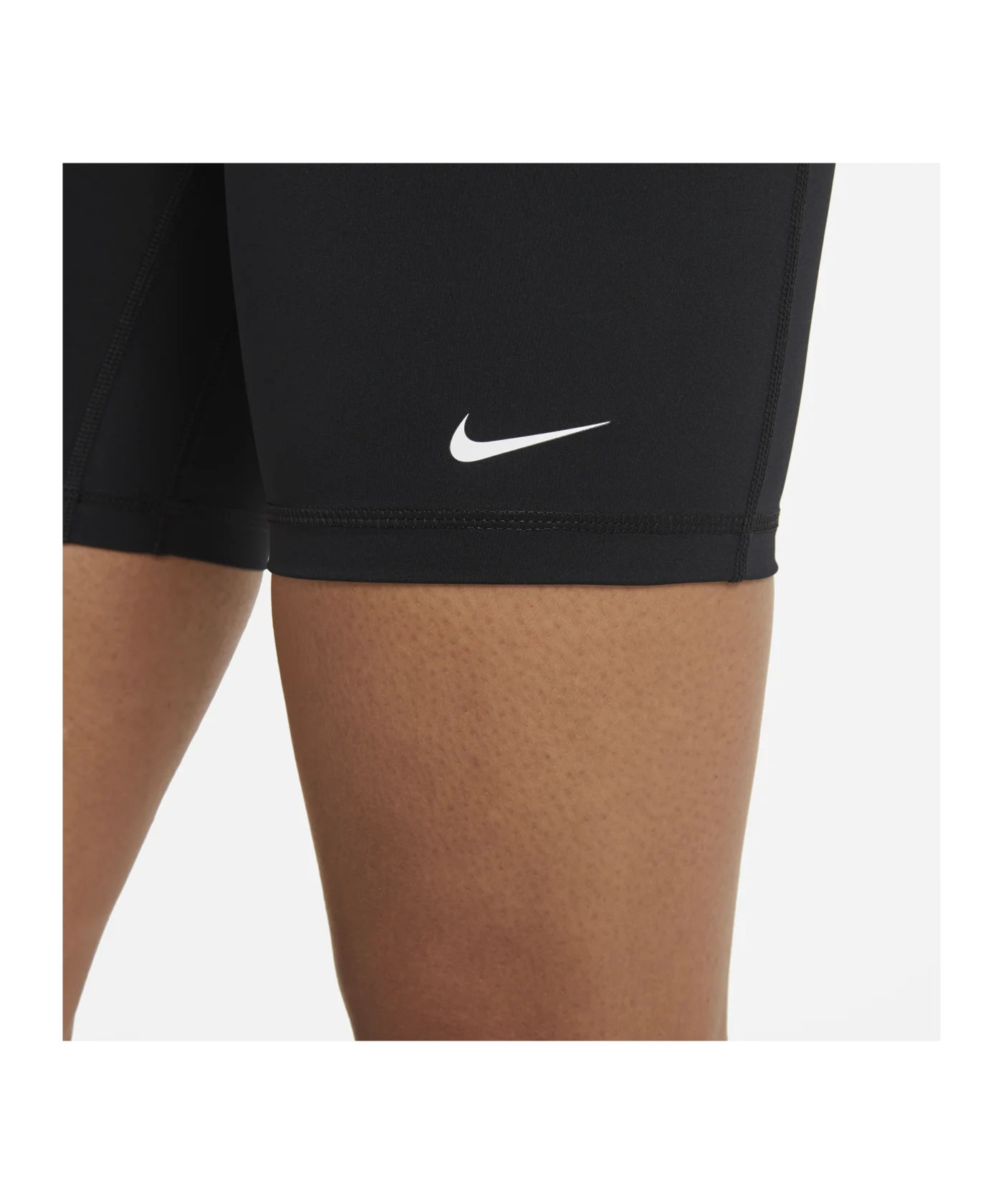 Nike 365 7IN Hi Rise Short Training Damen F011