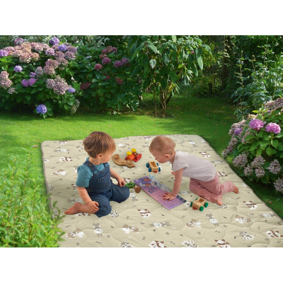 Dr. Sonne Jumbo-Krabbeldecke Spaß im Wald greige 140 x 200cm