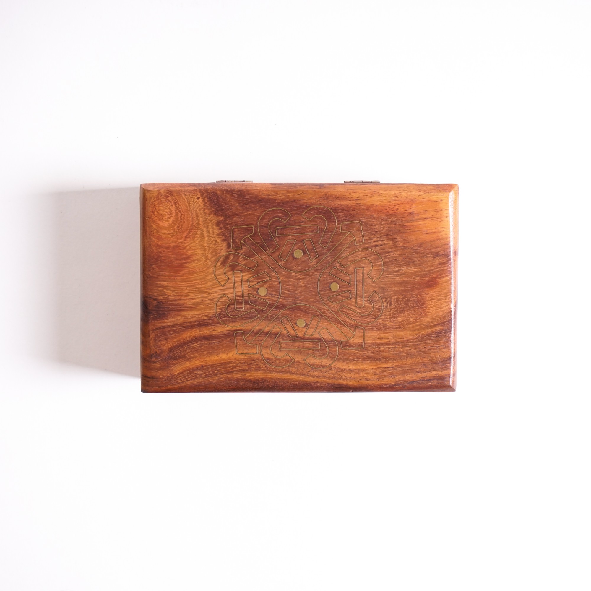 Holz-Schatulle mit Messingintarsien, braun, gold, B 15 cm, L 10 cm, H 6 cm von fischer's lagerhaus