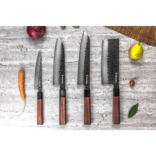 Couteau Sayuto Sequoia San Mai modèle santoku 18cm brute de forge Sayu