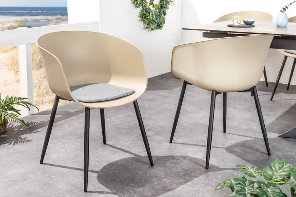 Moderner Stuhl DESIGNO greige schwarz Kunststoff Gartenstuhl mit Armlehnen Indoor Outdoor