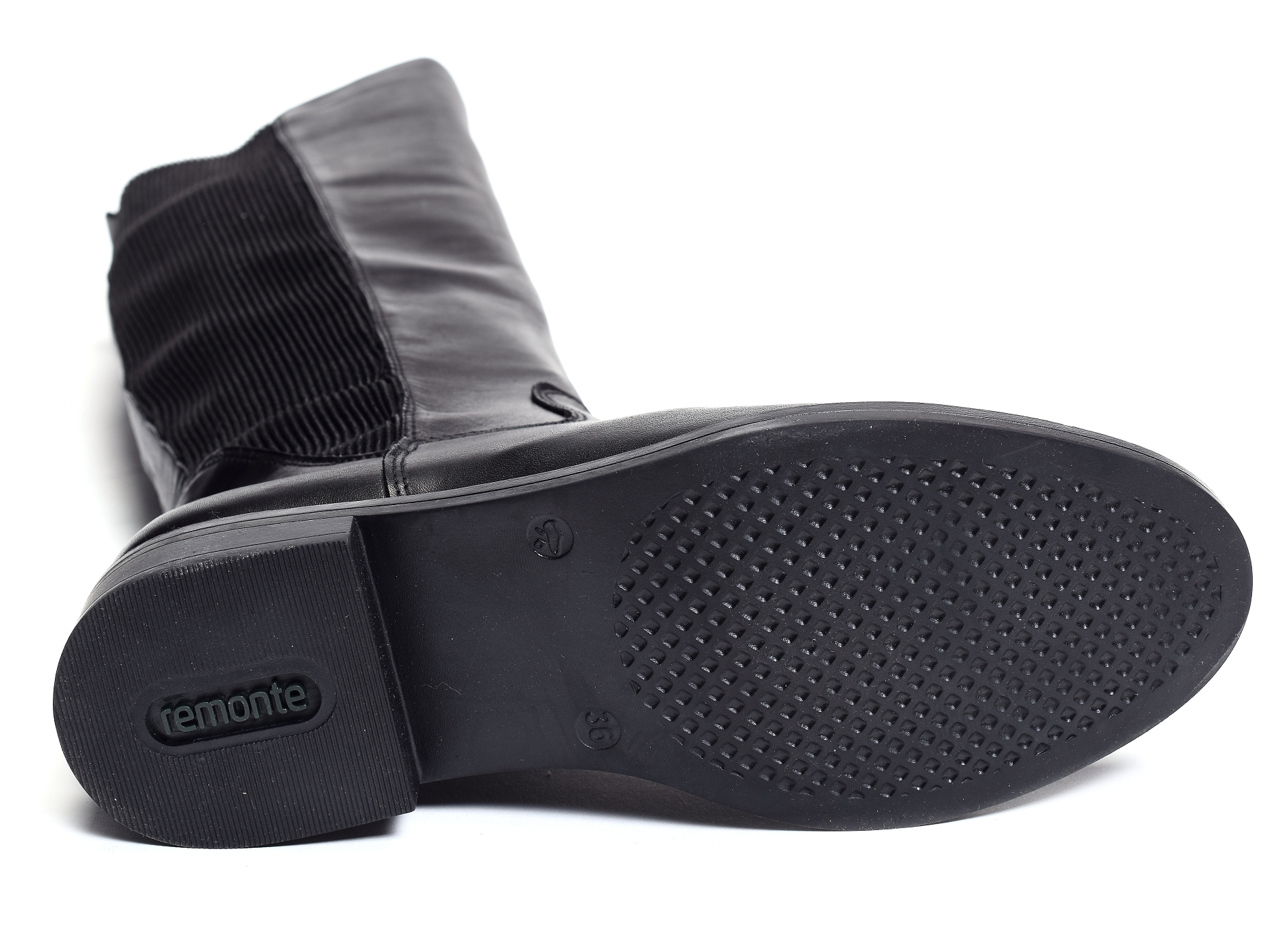 D8371 noir