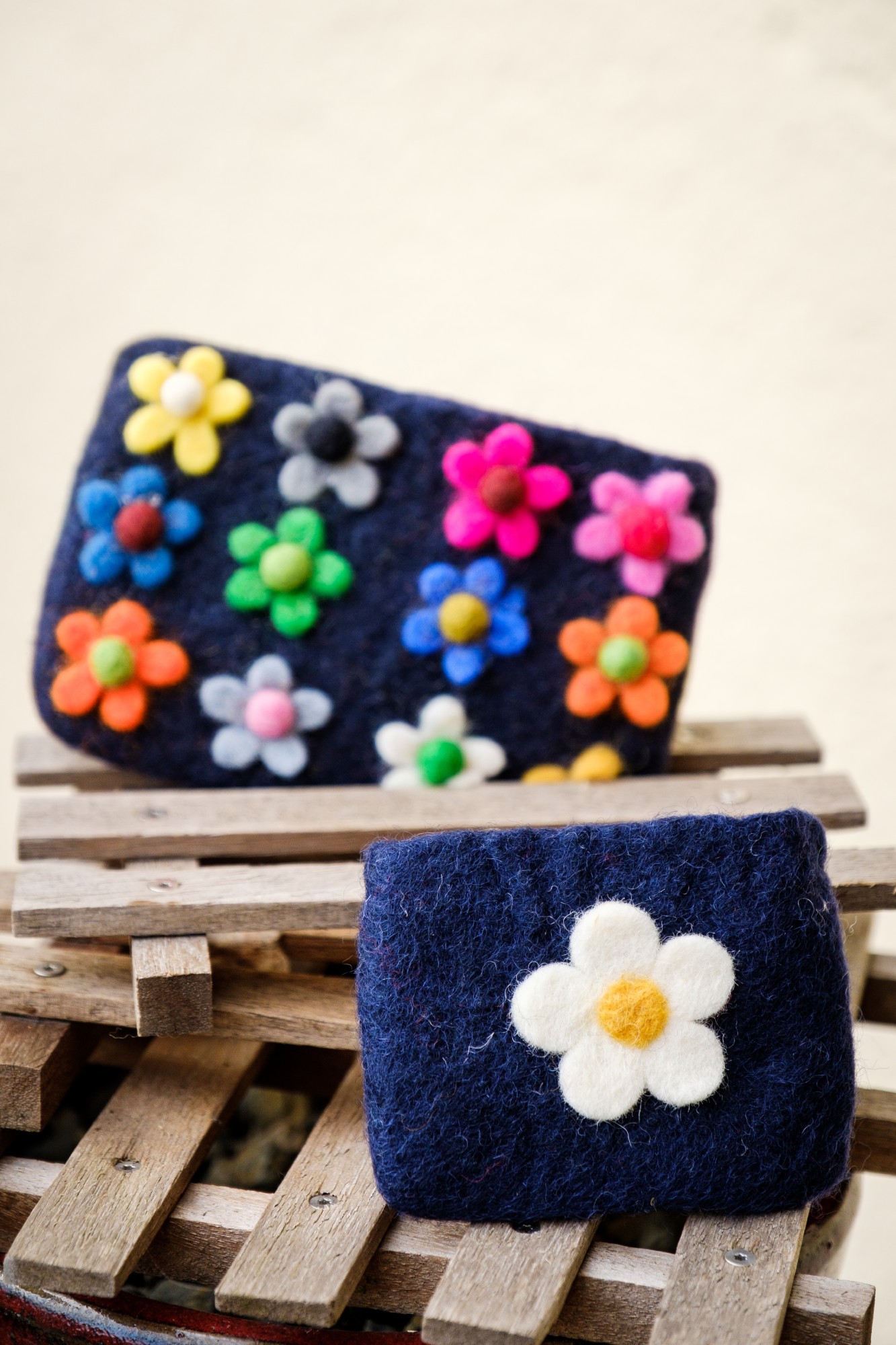 Filz-Etui 'Blüte', blau, B 11 cm, H 8 cm günstig bestellen