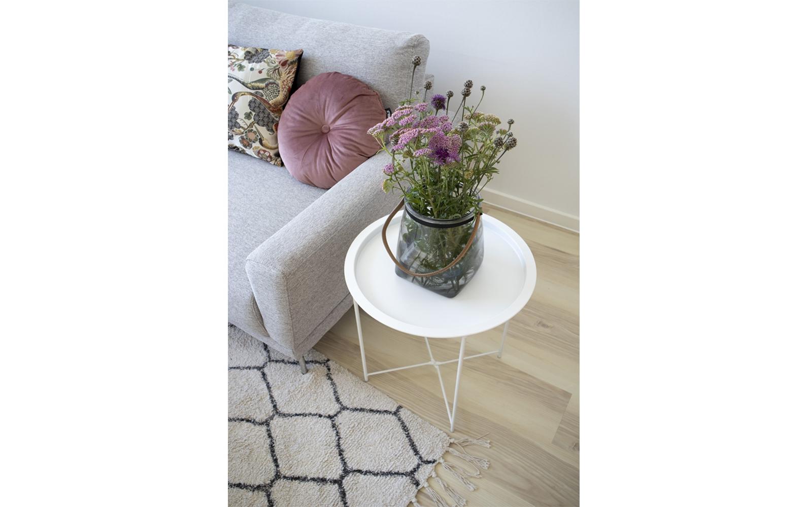 Beistelltisch Bastia 50.5 x 46.8 cm, WeissCouchtisch aus Stahl