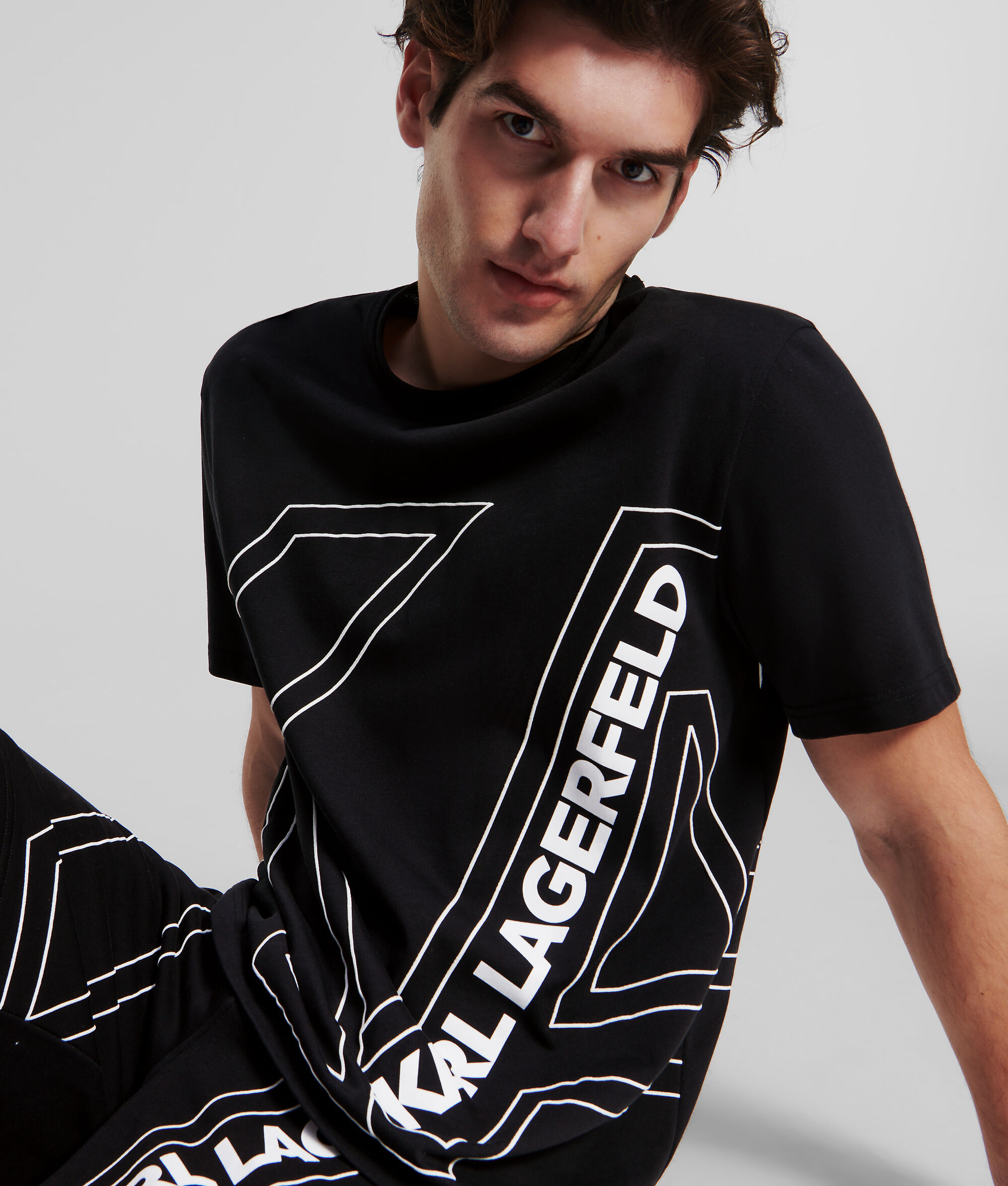 T-SHIRT ORNÉ DU LOGO KARL