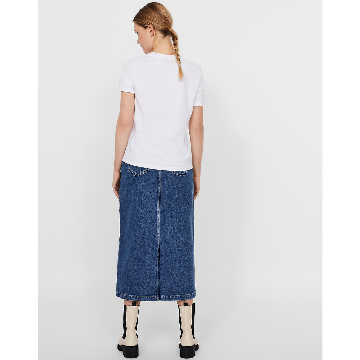 VERO MODA<br>Camiseta com gola redonda e mangas curtas
