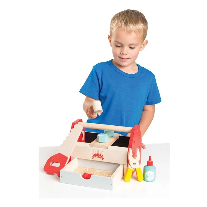Le Toy Van Boîte à outils en bois et ses 11 accessoires