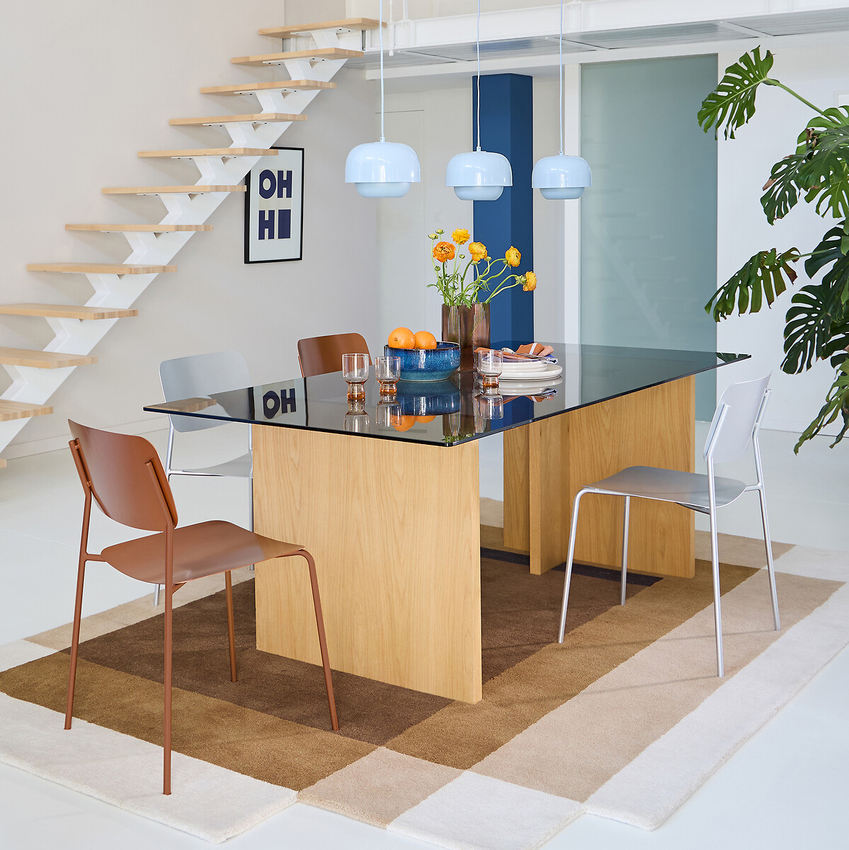 LA REDOUTE INTERIORS<br>Mesa de vidro fumê para 6/8 pessoas, Archita