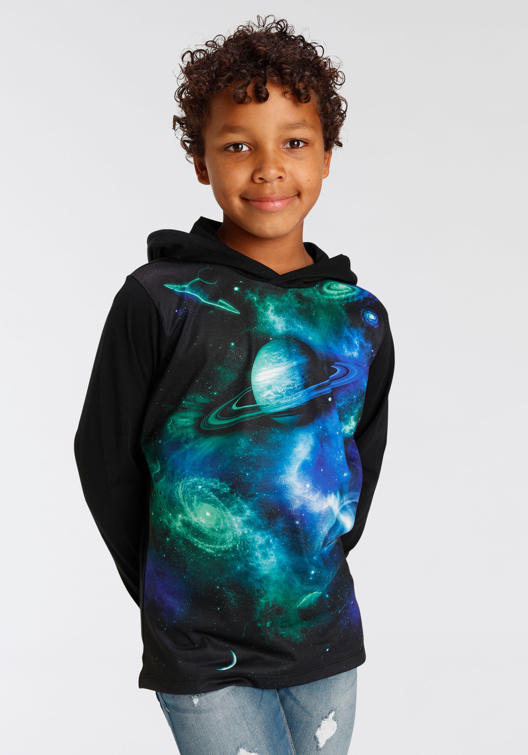 KIDSWORLD Kapuzenshirt »UNIVERSUM -Fotoprint«, Langarm,  Basic-Passform,  mit trendigem Druck,  aus Jerseystoff