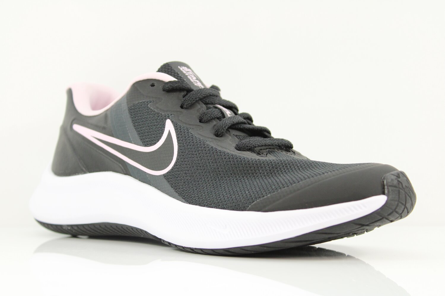 Nike Sneaker