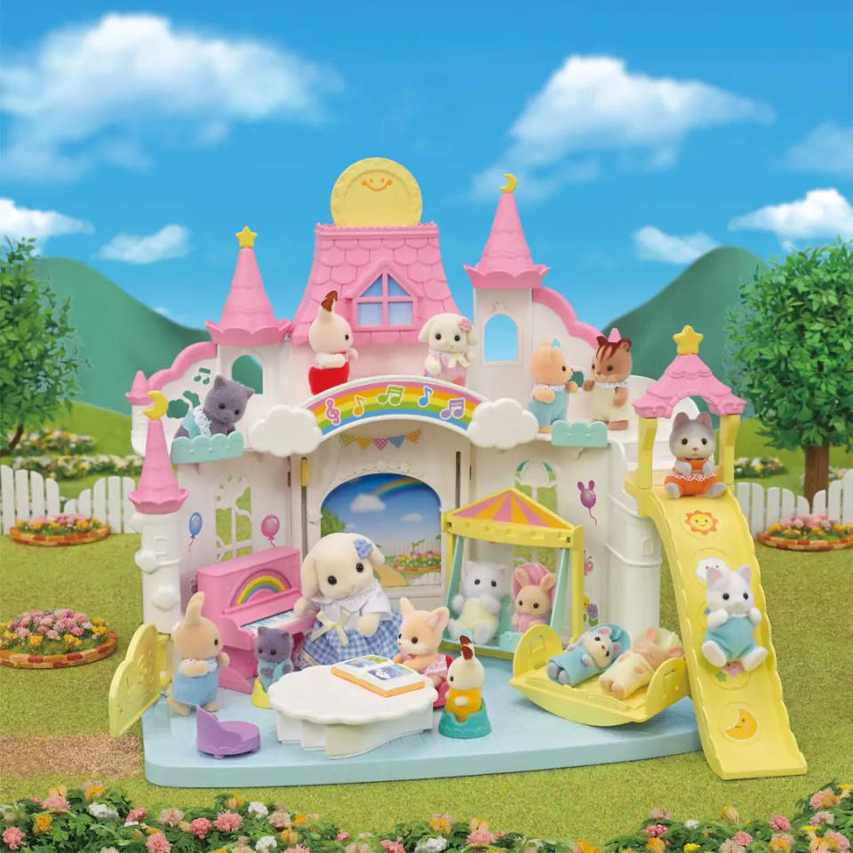 Sylvanian Families zonnig kinderopvang kasteel 5743