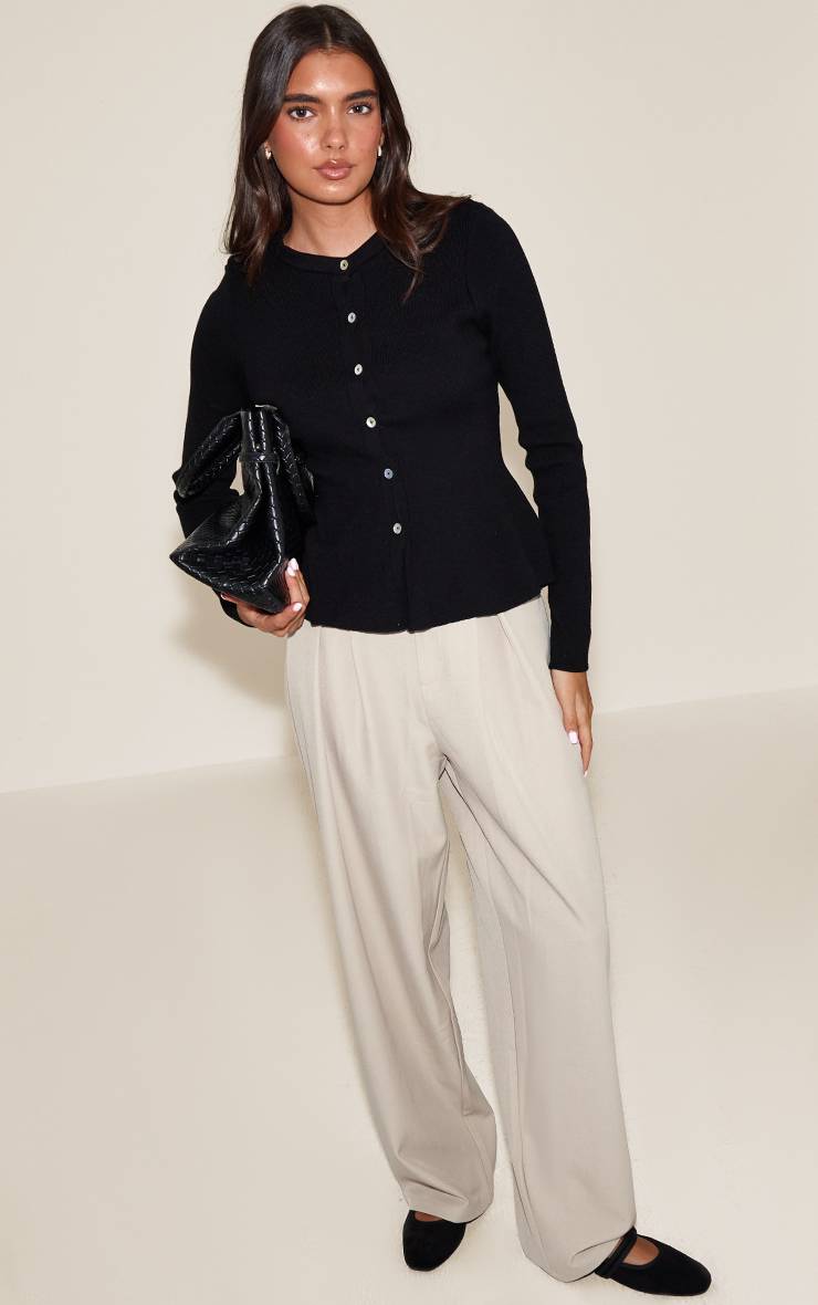 Noir Cardigan En Maille Compacte À Basque