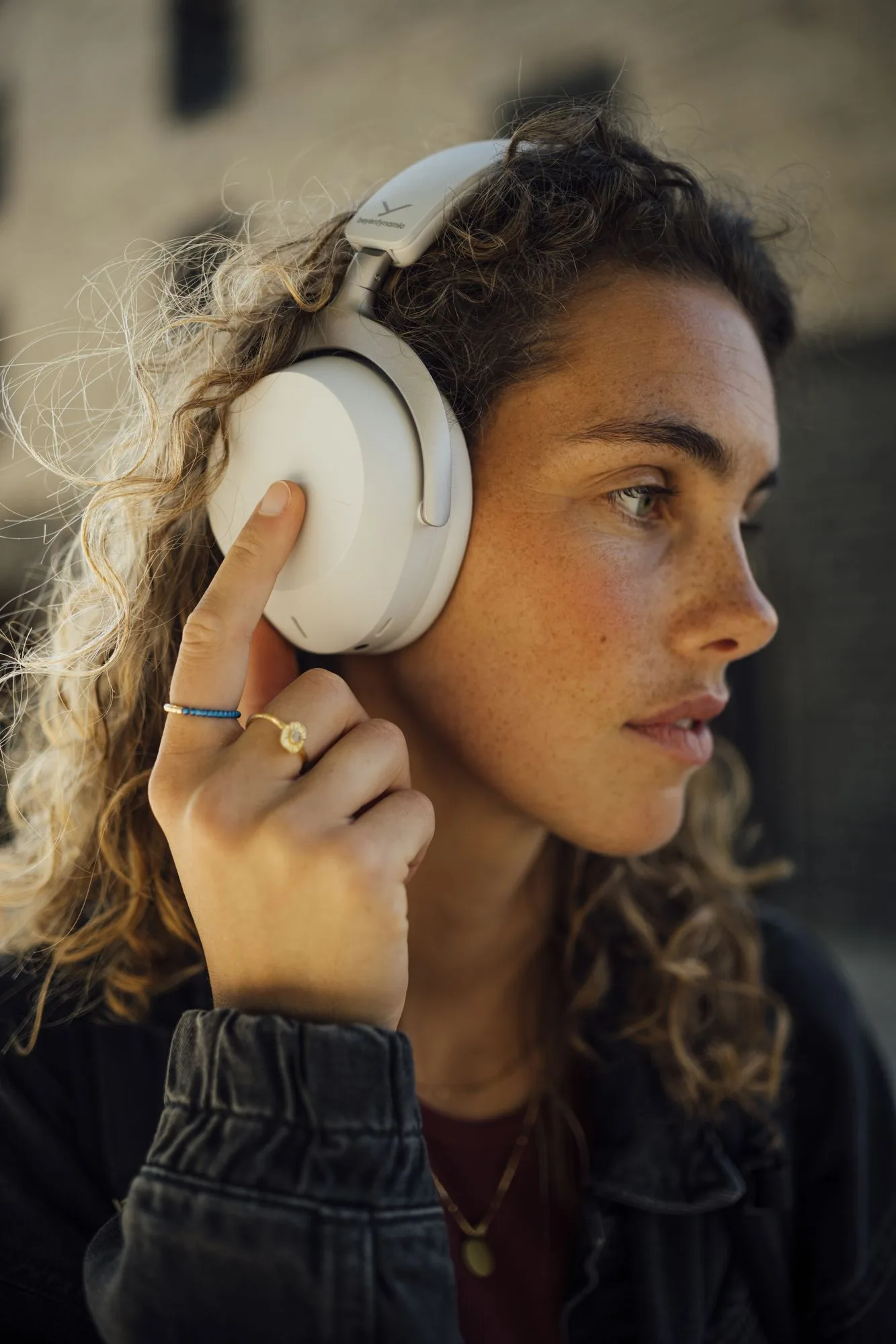 Beyerdynamic Aventho 300 Blanc Casques Bluetooth